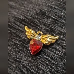 AVON signed Gold Red Ruby Crystal HEART Winged Wings Halo Lapel Pin Brooch